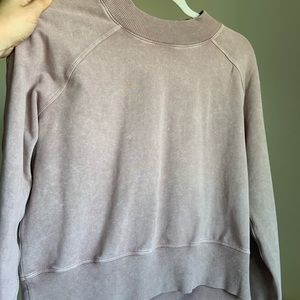 Lululemon Ready to Roll Crew